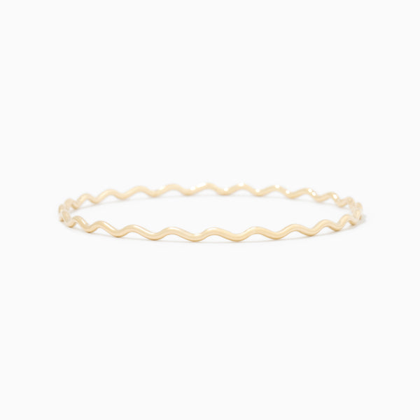 The Wavy Bangle – Yearly Co.
